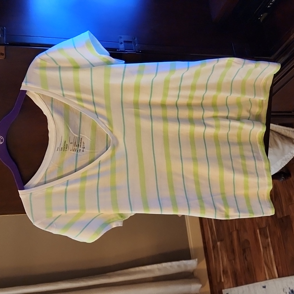 Gap T-shirt